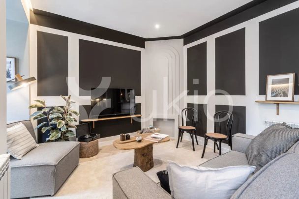 Apartamento de alquiler en Calle de Luchana, Trafalgar - Photo 1