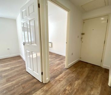 2 bed Flat for rent - Photo 5
