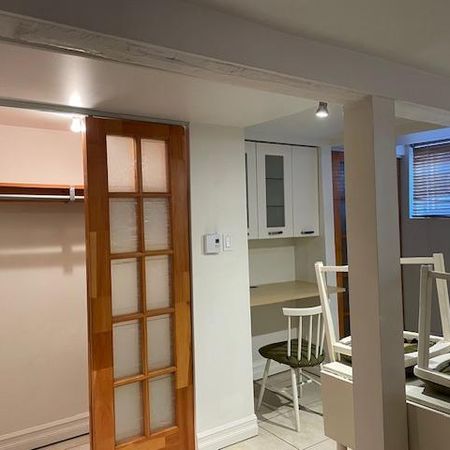 LOFT AIRE OUVERTE Saint-Lambert 5 minutes à pieds du Métro Longueuil - Photo 3