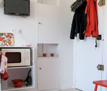 Logement à Paris, Location meublée - Photo 5