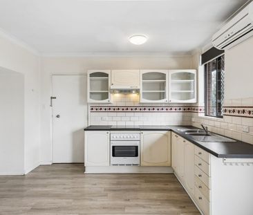 Easy-Care Living in a Convenient Mount Lawley - Photo 5