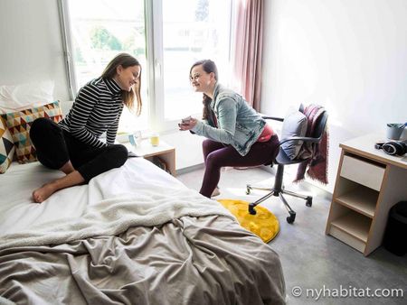 Logement à Paris, Location meublée - Studio T1 - Banlieues (PA-4940) - Photo 4