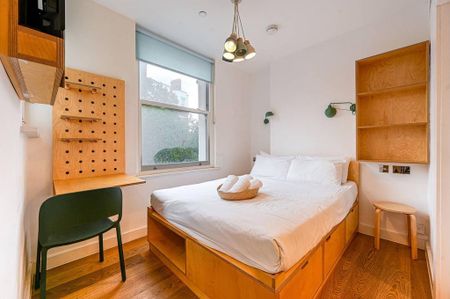 Studio to rent - Photo 2