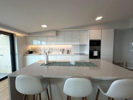 4 room luxury Apartment for rent in Cascais e Estoril, Portugal - Photo 5
