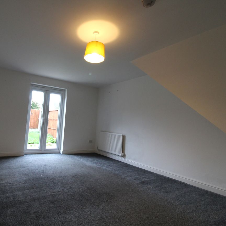 2 bedroom House for rent - Photo 1