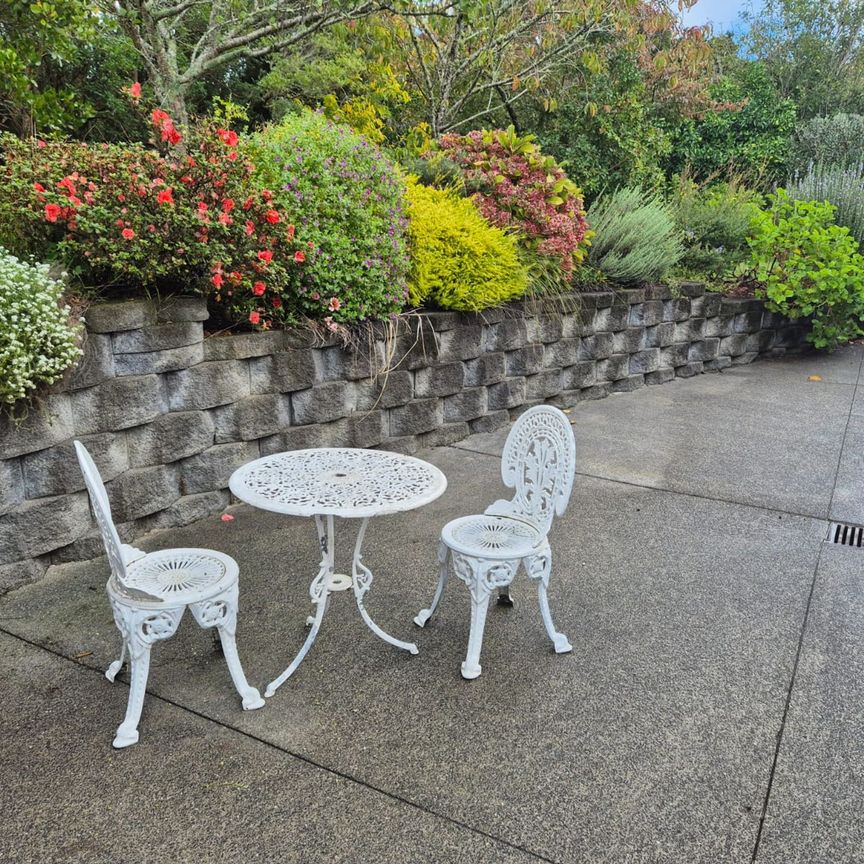 Experience the Ease of Single-Level Living&comma; Peace and Privacy All in One - Photo 1