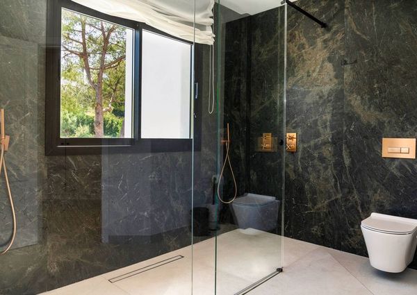 6 bedroom luxury Villa for rent in Nueva Andalucia, Spain