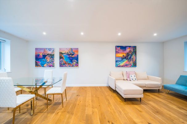 Clarendon Road, Holland Park, W11, London - Photo 1