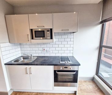 Studio to rent - Photo 3