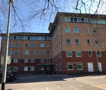 Archer House, Stockport Town Centre - Photo 3