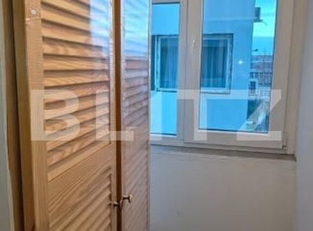 Apartament 2 camere, 52mp,etaj2/5, centrala, zona 1 Mai - Fotografie 3