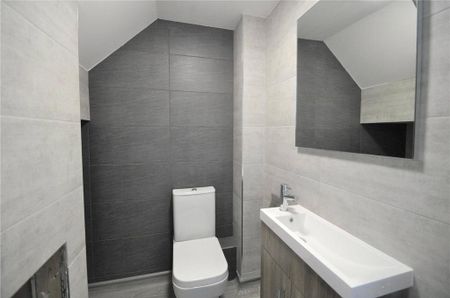 3 bedroom terraced house to rent - Photo 3