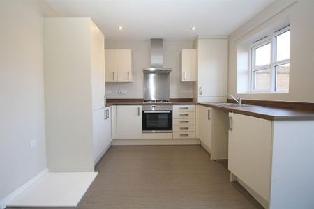 2 bedroom end of terrace house to rent - Photo 5