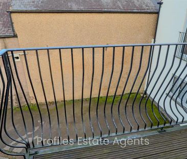 2 bedroom maisonette to rent - Photo 1
