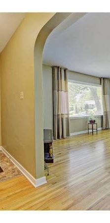 HOUSE in the heart of GLENDALE, bright and very SPACIOUS! - Photo 1