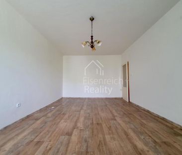 Pronájem bytu 1+1 32 m2 - Fotografie 3