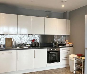2 bedroom flat to rent - Photo 3