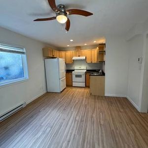 $1900 spacious 1bd, 1bth ground level suite - Photo 2