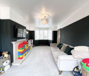 3 bedroom semi-detached house to rent - Photo 2