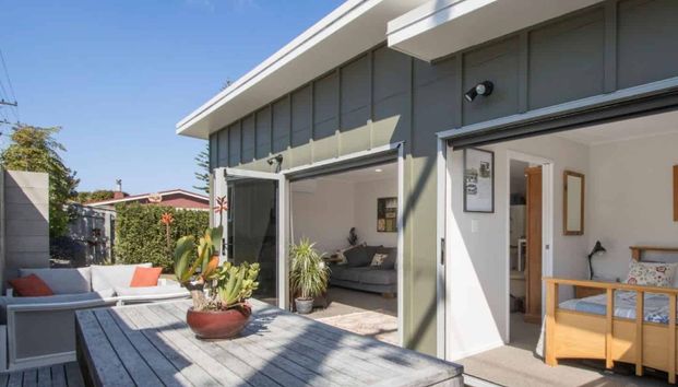 Great location in Waihi Beach - Photo 1