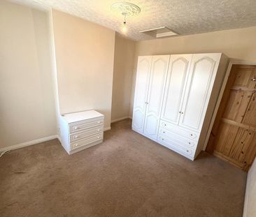 Victoria Road, Brierley Hill - Photo 6