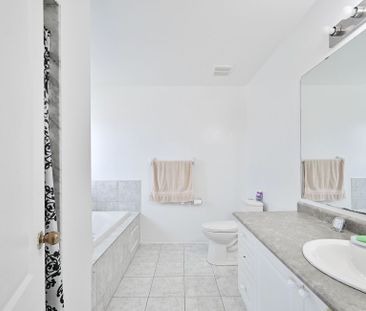 For Lease - 61 Fallstar Crescent, Brampton, Ontario - Photo 6