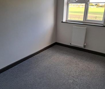 2 bedroom property to rent - Photo 2