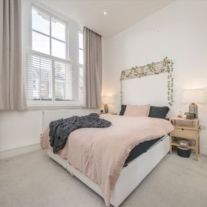 Winchester Street, London, W3, London - Photo 2