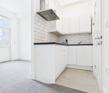 Property to rent - Photo 5