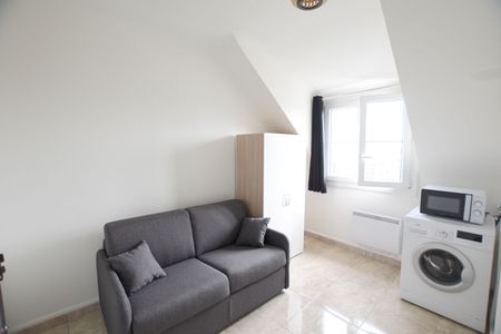 Location appartement 1 pièce, 10.42m², Courbevoie - Photo 2
