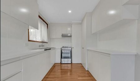 Living in the Heart of Craigieburn - Photo 5