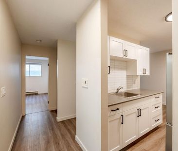 Crestview Apartments - Photo 6