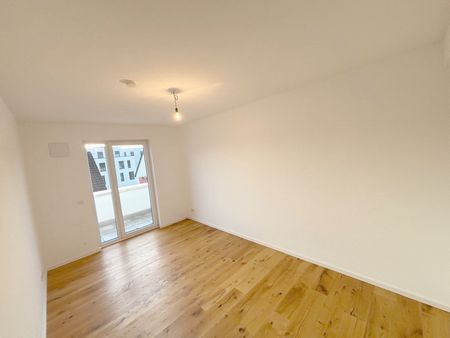 Trier- Ihr Platz zum Ankommen- stilvolle 4-Zimmer-Wohnung mit umlaufendem Balkon, EInbauküche und Tiefgaragenstellplatz auf 137 m², - Photo 4