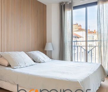 Appartement • Les Brotteaux-Bellecombe-Masséna - Photo 4