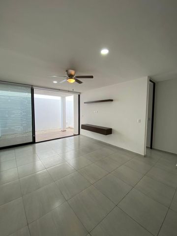 Departamento sin muebles, en PLANTA BAJA, dentro de privada con amenidades. - Photo 2