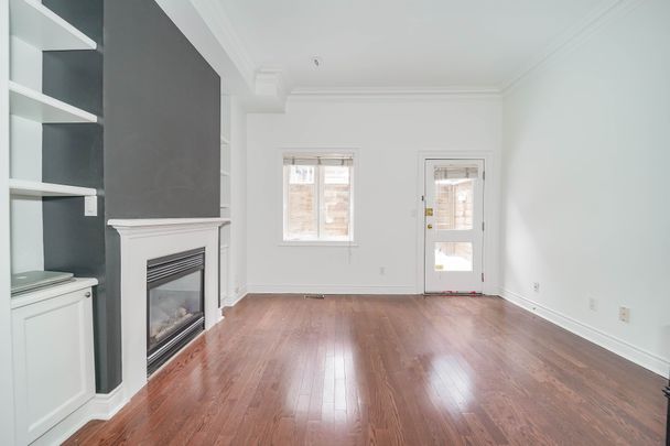 For Lease - 14 Luscombe Lane, Toronto, Ontario - Photo 1