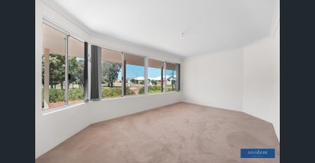 Your Ideal Family Home Awaits - Photo 4