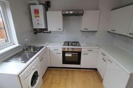 Lowdell Close, West Drayton, UB7 - Photo 4