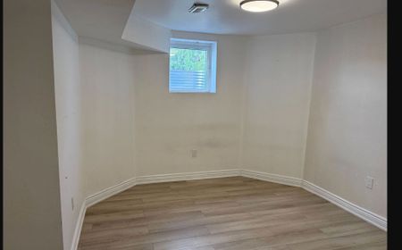 For Lease - 127 Worthington Avenue Unit# BASEMENT, Brampton, Ontario - Photo 4