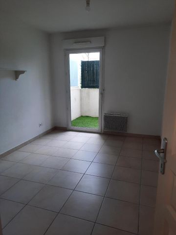 Location Appartement 2 pièces 38m² DRAGUIGNAN 83300 - Photo 2