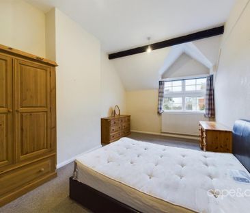 3 bedroom mews to rent - Photo 6