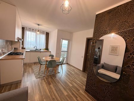 Apartament 2 camere semidecomandat zona Razoare - Fotografie 2
