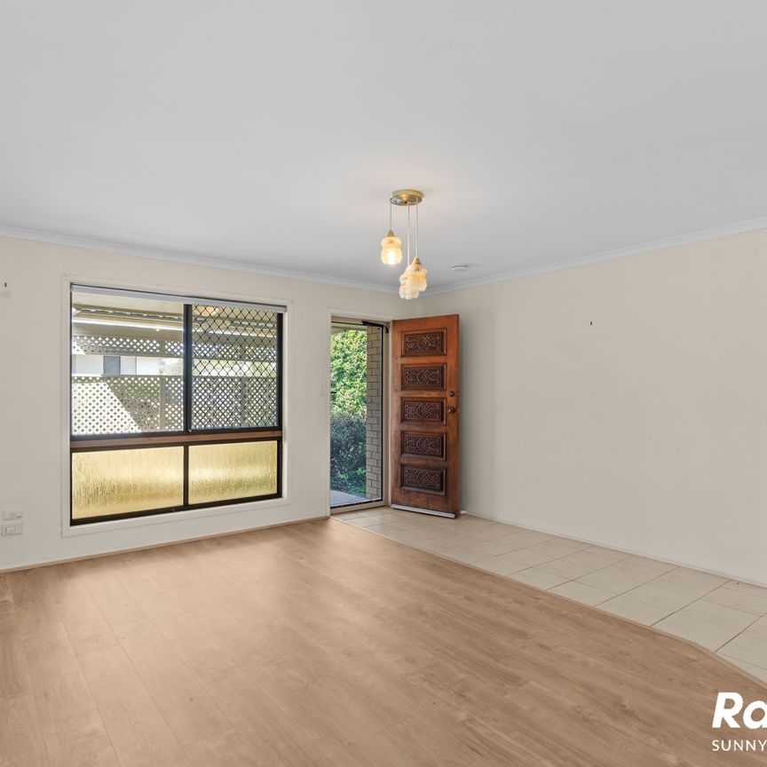 Charming Lowset Home in Quiet Street - Photo 1