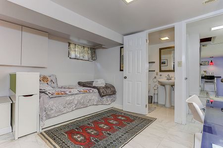 For Lease - 223 Willowdale Avenue, Toronto, Ontario - Photo 2