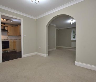 3 bedroom terraced house to rent - Photo 4