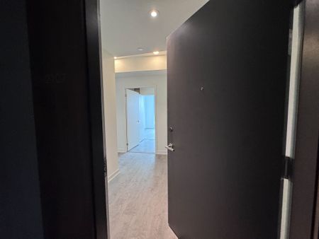 For Lease - 39 Mary Street, Barrie, Ontario - Photo 3