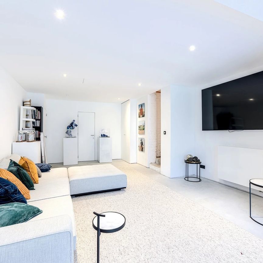 Huis in Ukkel - Photo 1