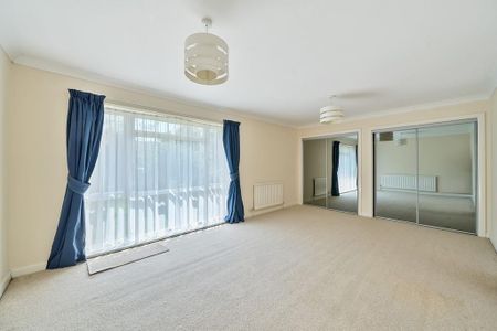 3 bedroom end of terrace house to rent - Photo 3