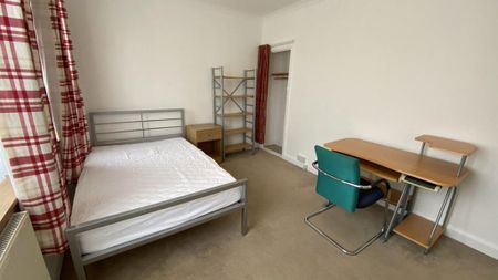 3 bedroom property to rent - Photo 3