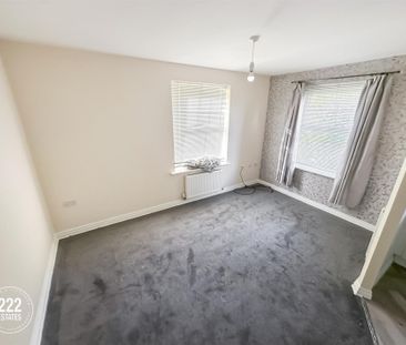 Poppyfields - Warrington - WA5 - Photo 4